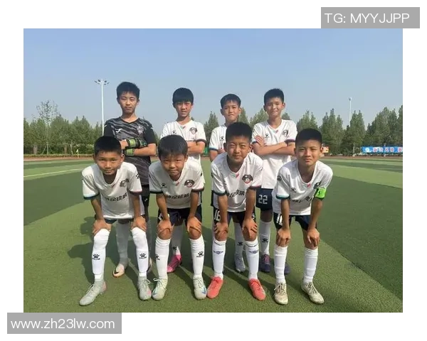 冠军超足球引领新潮流助力年轻球员梦想成真与未来发展